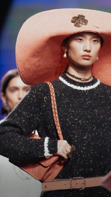 chanel fall winter 2024 2025 ready to wear show.